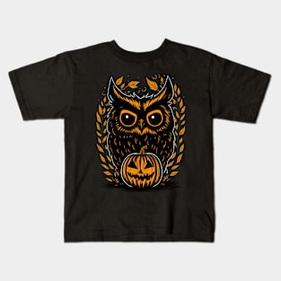 Spooky Halloween Owl Graphic Design Kids T-Shirt